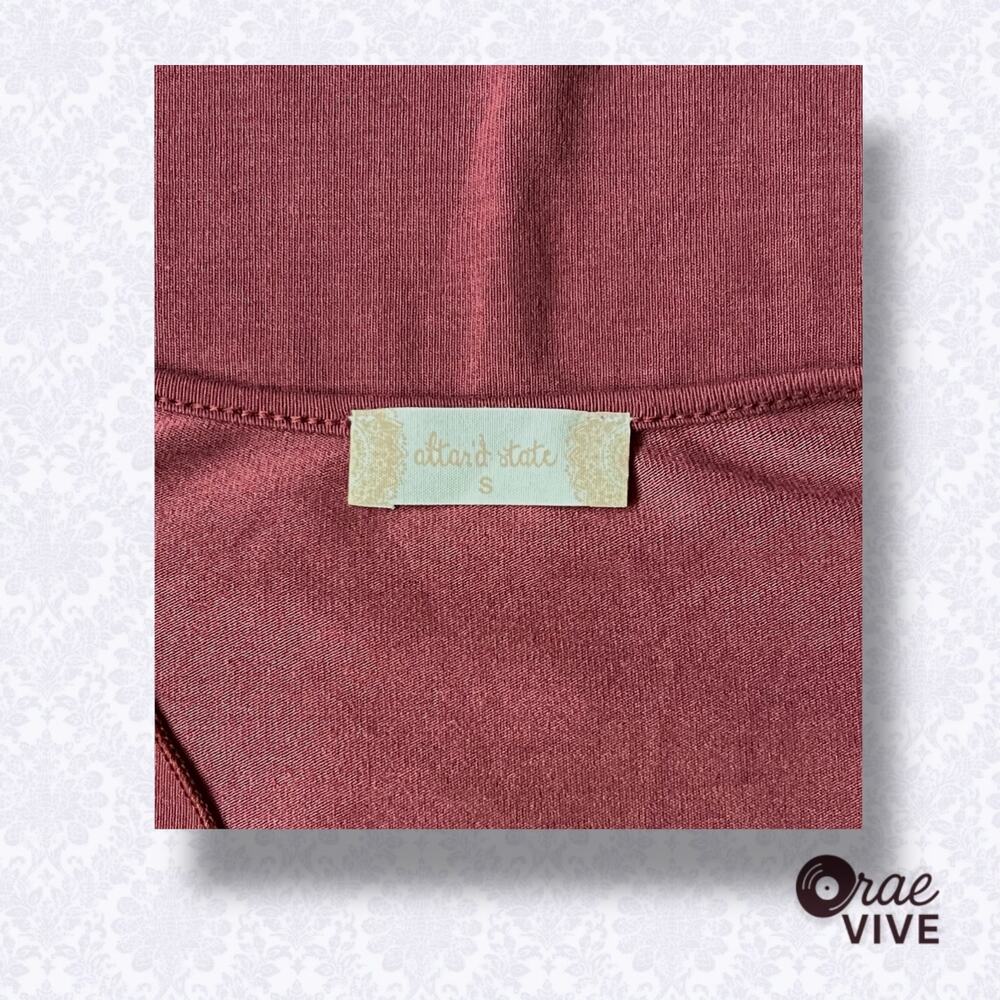 Altar'd State Christina Burgundy Blouse Ruched Detail Women's Small - Picture 4 of 4